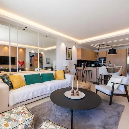 2-br With Sea View Terrace Apartment Cannes