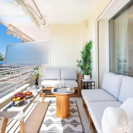 2-br With Sea View Terrace Apartment Cannes