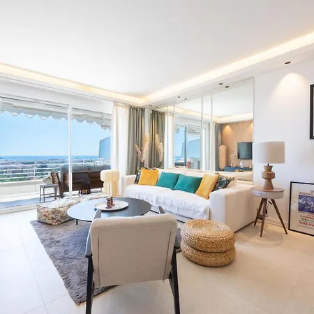2-br With Sea View Terrace * Cannes