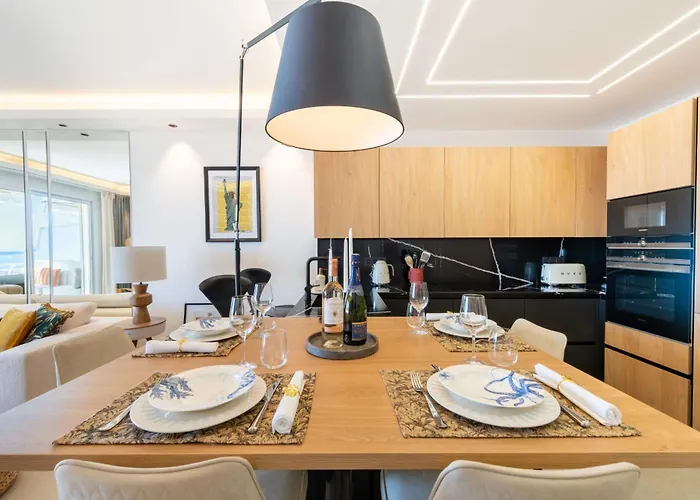 2-br With Sea View Terrace Cannes