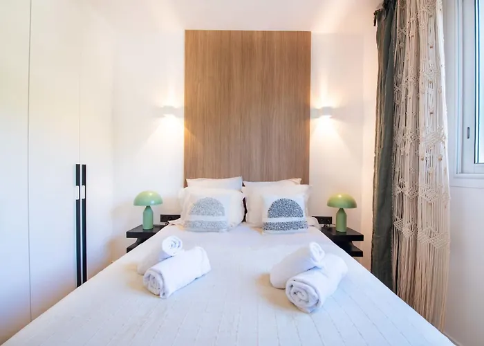 Daire 2-br With Sea View Terrace *