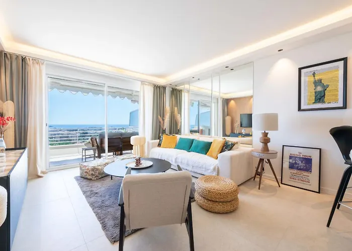 2-br With Sea View Terrace * Cannes