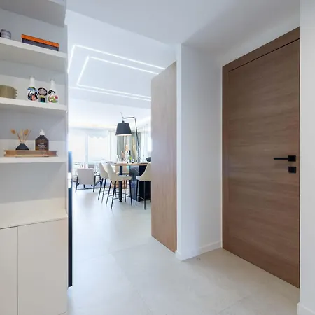 2-br With Sea View Terrace Apartmán *